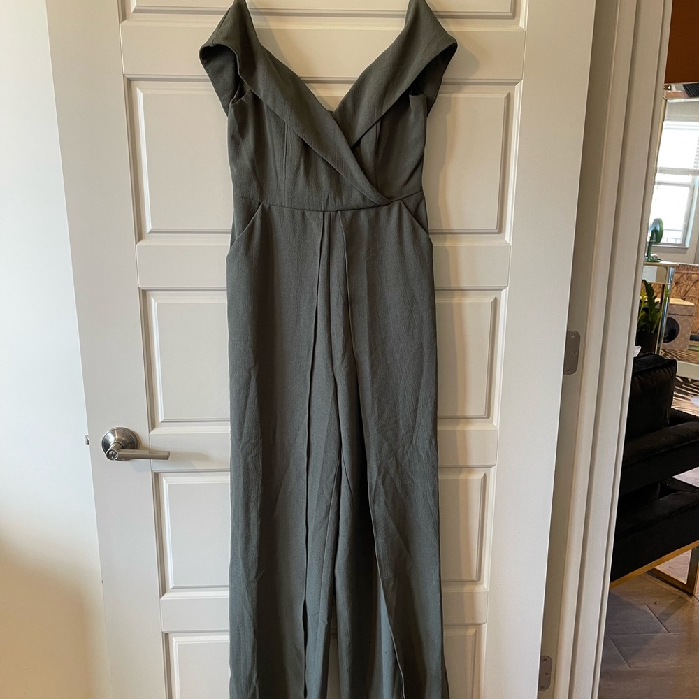 Fashion nova jumpsuit